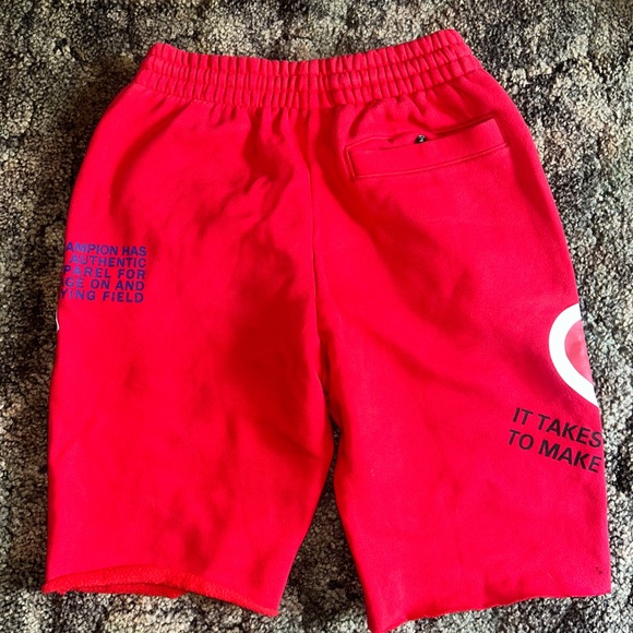 Champion Men’s shorts - Picture 2 of 4